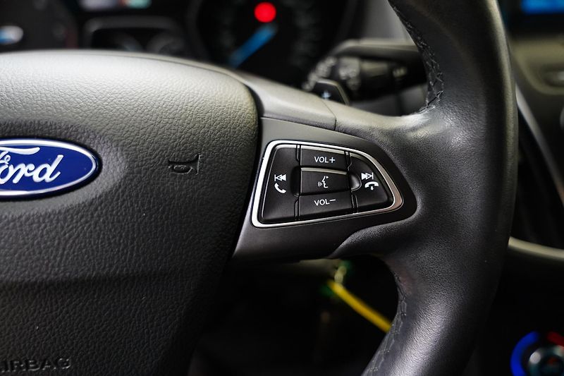 Ford Focus - fotka 16 z 24