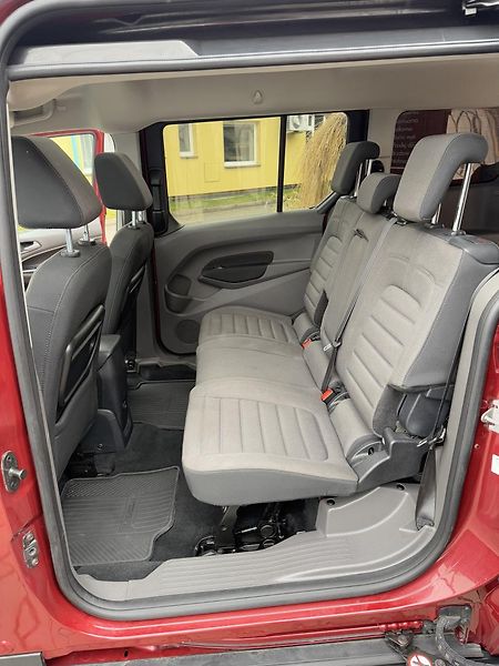 Ford Tourneo Connect (2019) 1,5-PANORAM-TAŽNÉ-VYHŘ.SEDAČKY - fotka 36 z 53