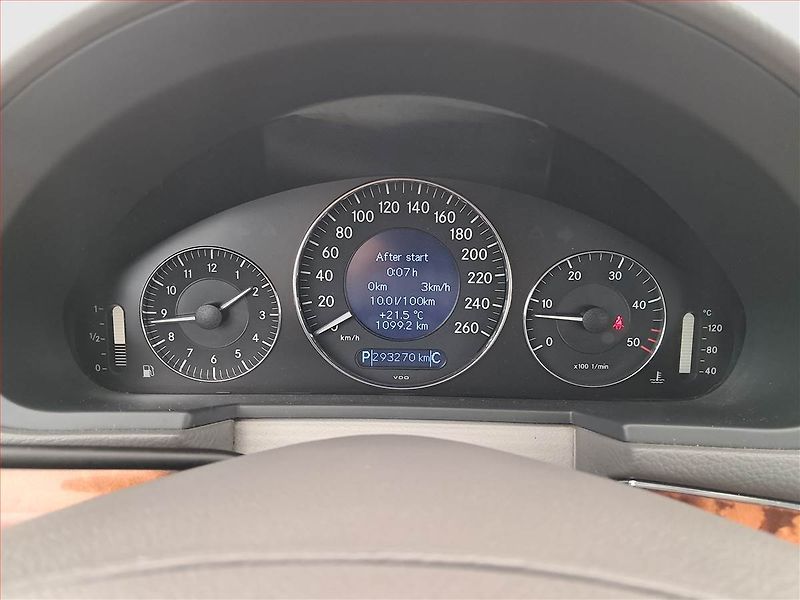 Mercedes-Benz Třídy E (2004) E 280 CDI , Automat, po STK - fotka 11 z 21