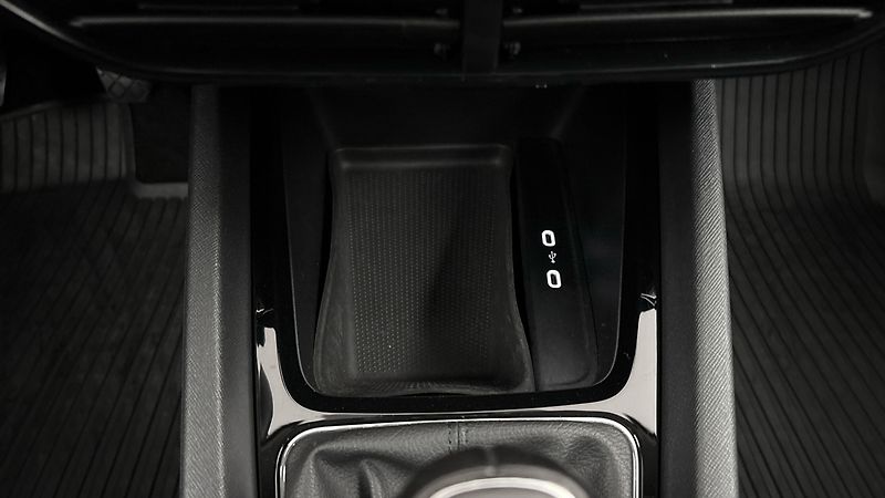 Škoda Octavia 2.0 TDI Ambition Combi - fotka 22 z 26
