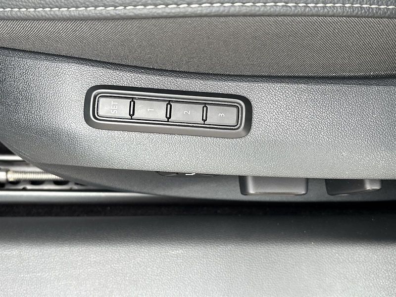 Škoda Superb (2025) Combi 2.0 TSI DSG Sportline - fotka 27 z 33
