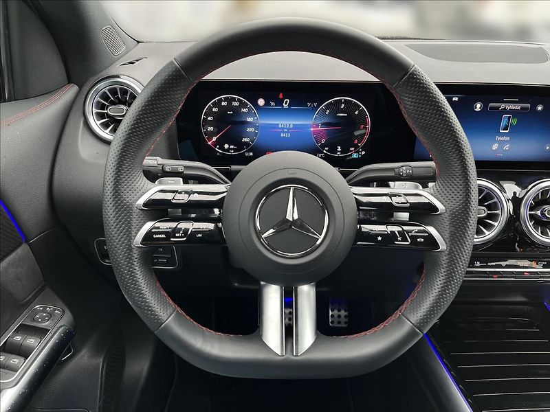 Mercedes-Benz GLA 200 d 4MATIC AMG Style Edition - fotka 10 z 21