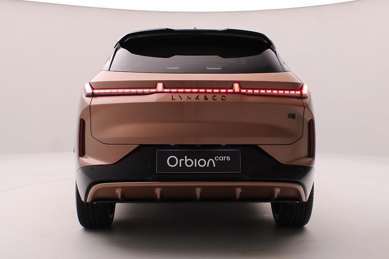 Lynk & Co 08 (2025) MORE PHEV - fotka 10 z 68