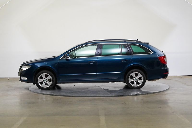 Škoda Superb - fotka 3 z 24