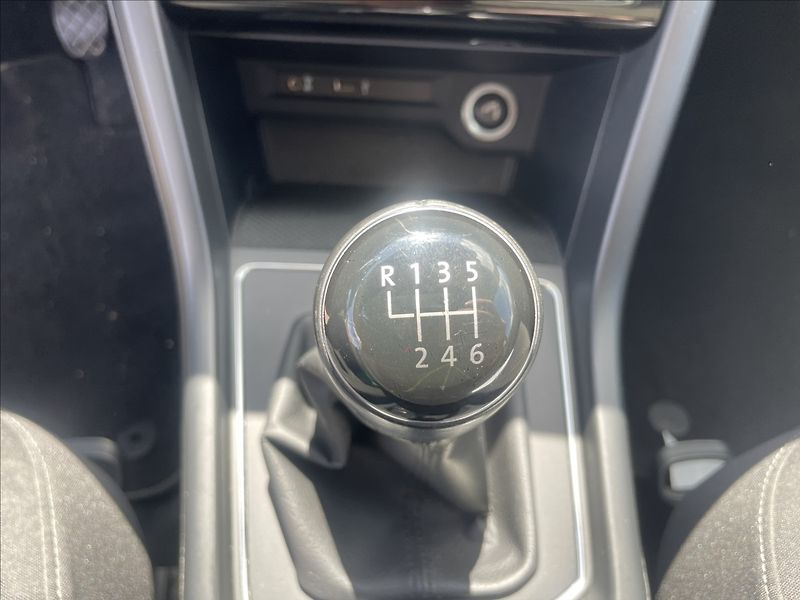 Volkswagen Touran 2,0 TDi 110kw Highline Panoram - fotka 30 z 48