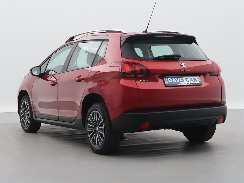 Peugeot 2008 1,2 PureTech 60kW CZ Active - fotka 5 z 28