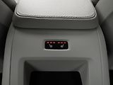 Volvo V90 CC D4 AWD MOMENTUM AUT - náhled 25