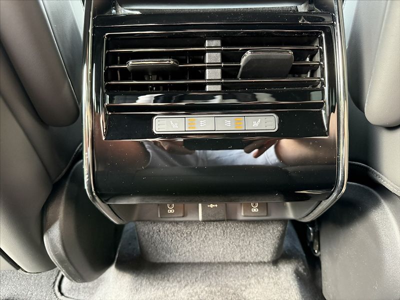 Land Rover Range Rover Sport (2026) 3,0 DYNAMIC SE D250 - fotka 21 z 24
