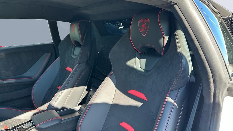Lamborghini Huracán (2023) Sterrato 1di1499 / Záruka - fotka 10 z 19