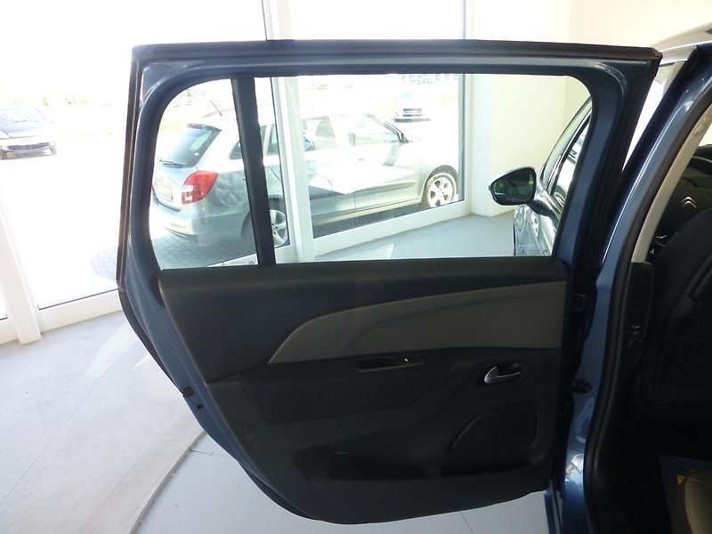 Citroën Grand C4 Picasso (2015) 1,6HDI*DIGI*NAVIGACE*ALU*7MIST - fotka 12 z 29