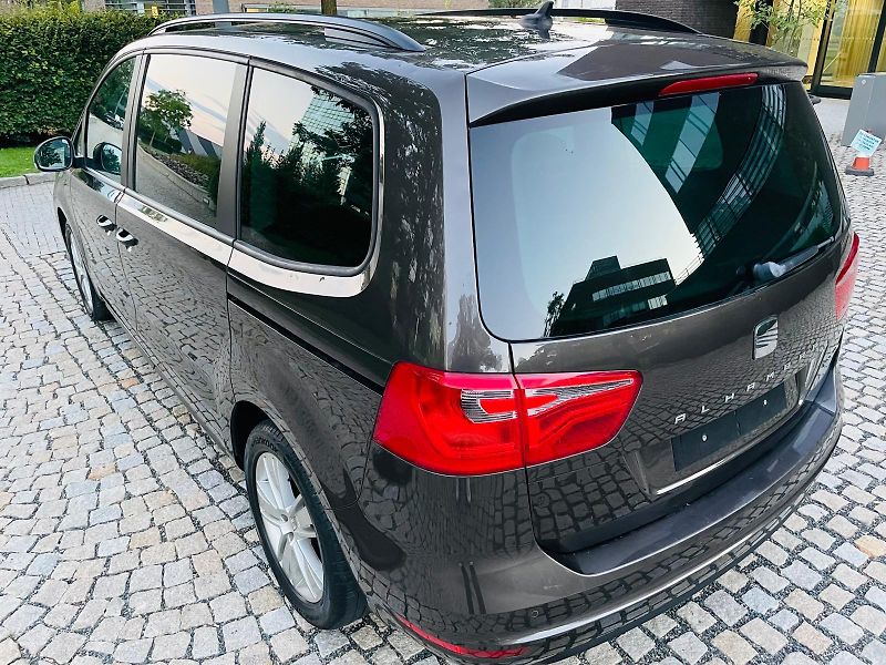 Seat Alhambra 2.0TDI MANUÁL 7MÍST SERVISKA - fotka 18 z 50
