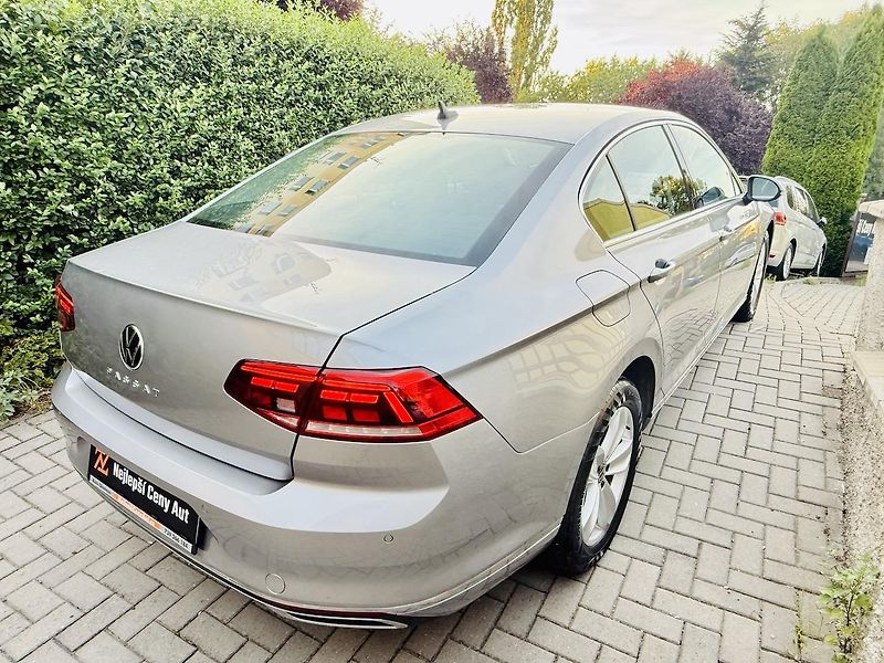 Volkswagen Passat (2022) 2,0TDi 110kW ELEGANCE Koup.ČR - fotka 5 z 18