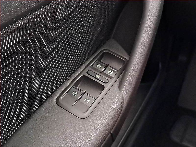 Škoda Yeti (2012) 1.2 TSI, Automat, Serv.kniha - fotka 16 z 17