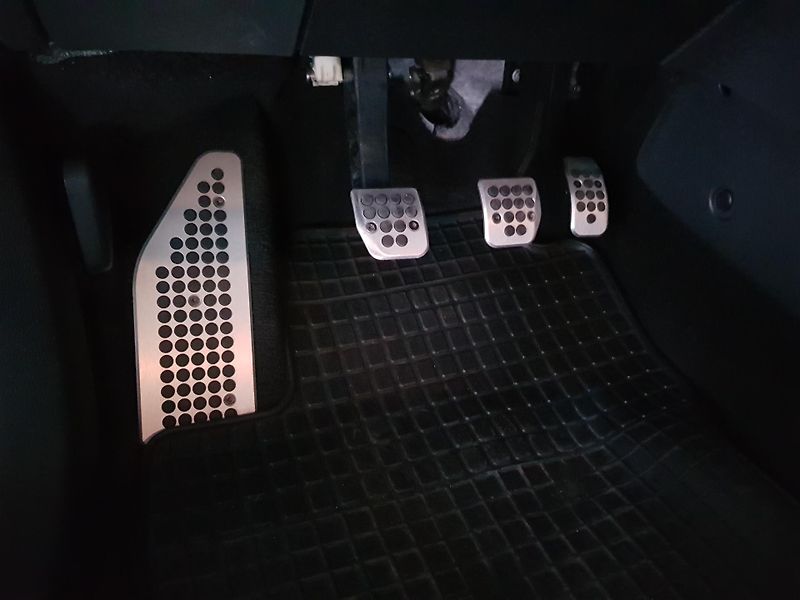 Ford Mondeo (2009) 2,5T Titanium  - fotka 11 z 12