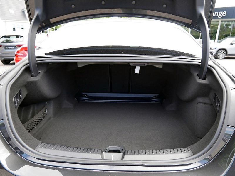 Mercedes-Benz Třídy E 200 4M Avantgarde 360 Distro - fotka 14 z 15