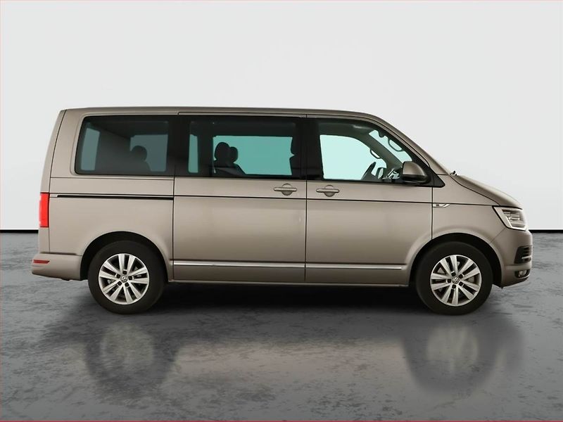 Volkswagen Multivan (2017) Highline 2.0 BiTDI 4Motion, ČR - fotka 6 z 17
