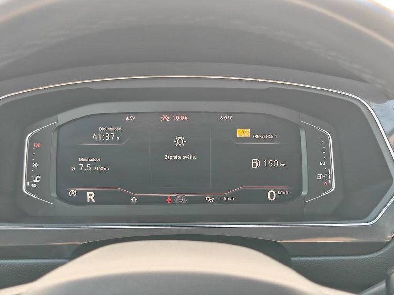 Volkswagen Tiguan Elegance 7DSG 1,5TSi - fotka 12 z 24
