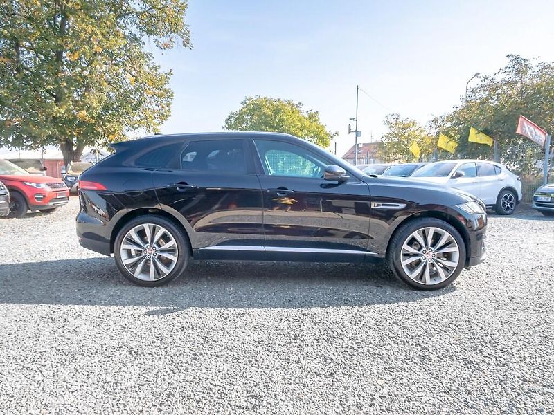 Jaguar F-Pace (2016) 2.0D 132KW – NAVIGACE - fotka 4 z 46