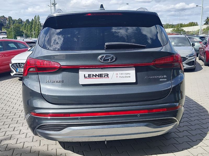 Hyundai Santa Fe 2.2 CRDI/142kW Luxury DCT 4x4 - fotka 6 z 39