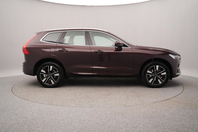 Volvo XC60 B5 AWD BRIGHT PLUS CZ 1.maj - fotka 12 z 51
