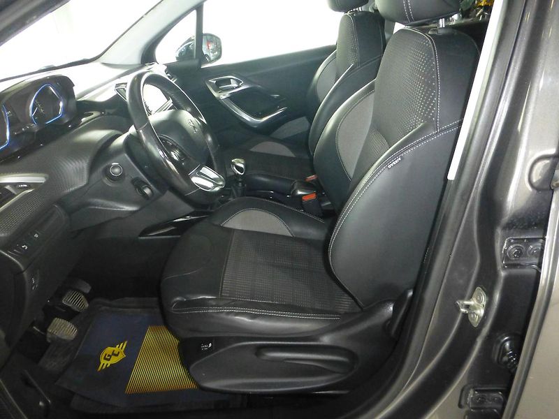 Peugeot 2008 (2015) 1,6HDI-88KW*NAVI*ALU*VYHŘ.SED* - fotka 11 z 29