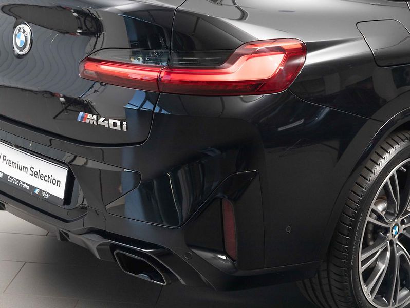 BMW X4 M40i - fotka 9 z 23