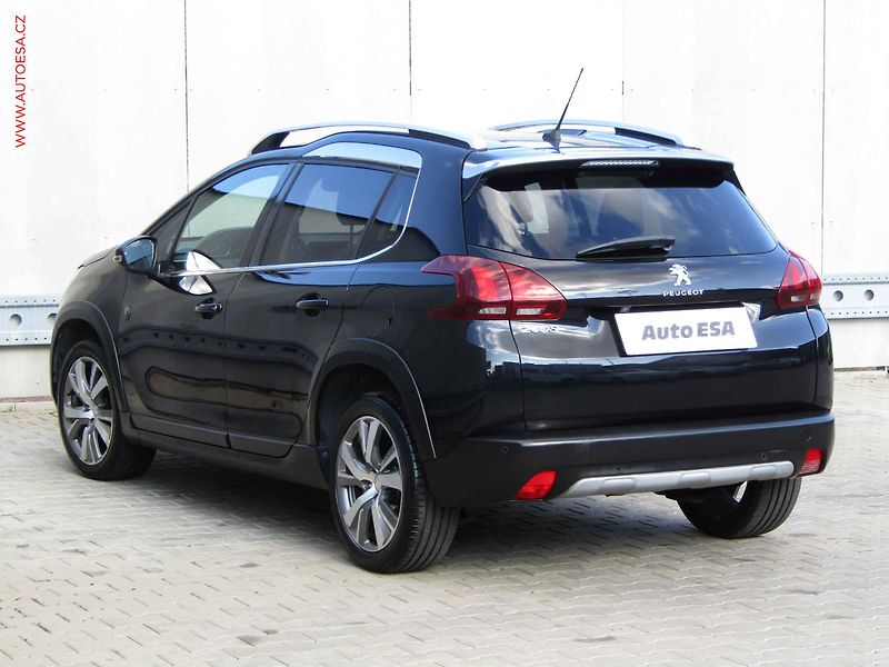 Peugeot 2008 (2019) 1.2PT, Crossway, AT, panor - fotka 6 z 22