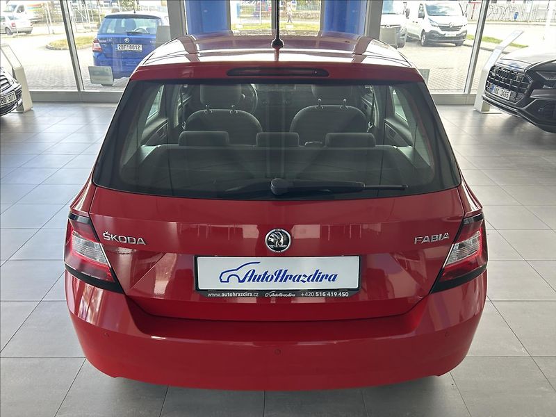 Škoda Fabia 1,0   TSI 70kW,SERVISKA - fotka 5 z 18