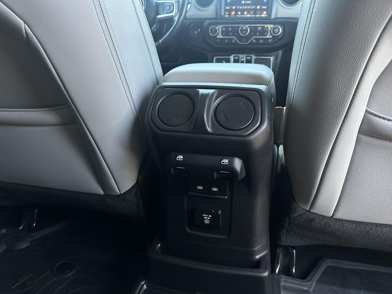 Jeep Wrangler (2022) Jeep Wrangler 2022 - fotka 15 z 19