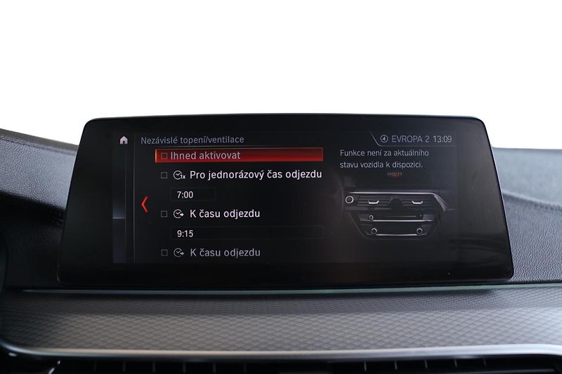 BMW Řada 5 530d xDrive Limousine - fotka 20 z 30