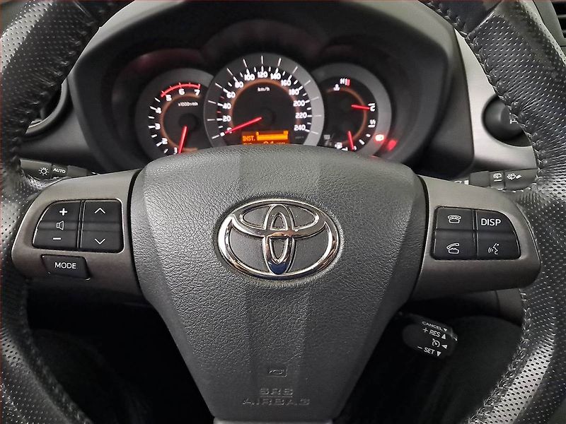 Toyota RAV4 (2010) 2.2 D-4D, 4X4, Tempomat - fotka 16 z 17