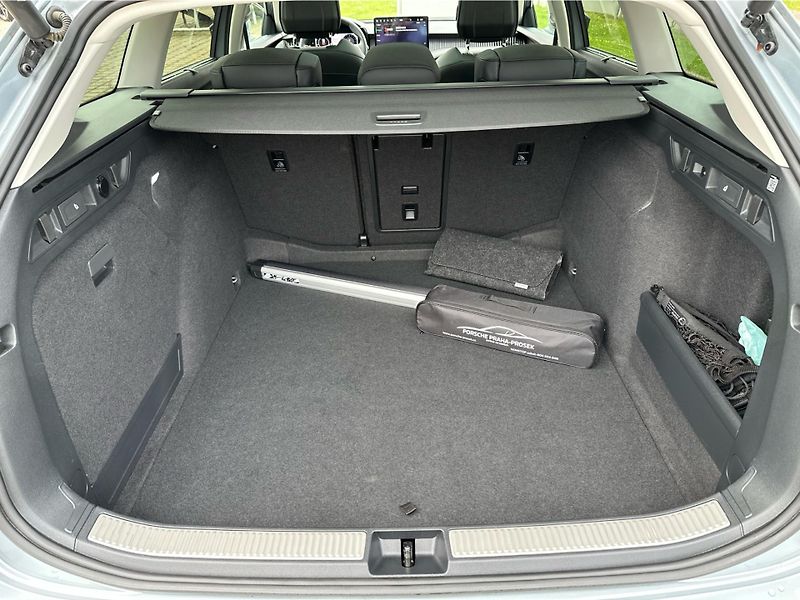 Škoda Superb 2,0 TDI / 142 kW 4x4 L&K, Tažn - fotka 13 z 26