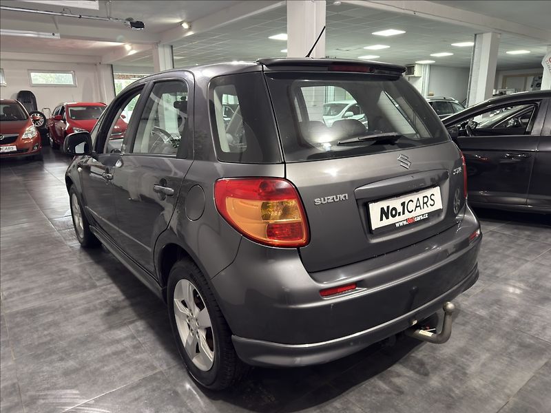 Suzuki SX4 1,6   VVT SPORT-LINE KEYLESS - fotka 4 z 35