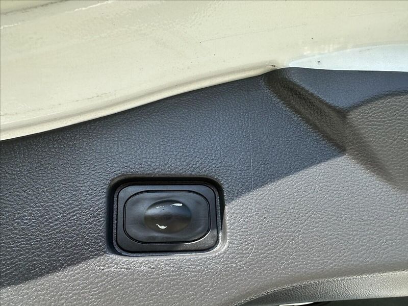 Ford Mondeo 2,0 TDCi Navi Kamera Kůže LED - fotka 37 z 40