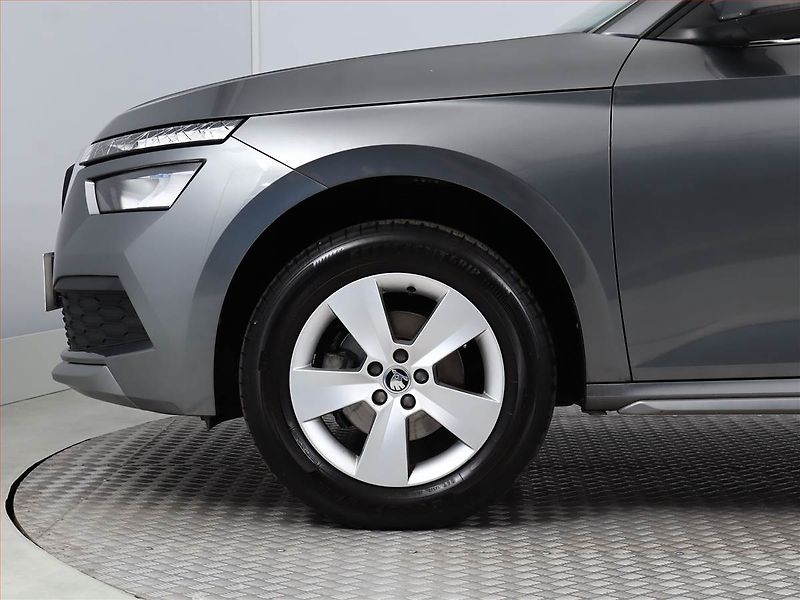 Škoda Kamiq (2023) Style 1.0 TSI - fotka 12 z 17
