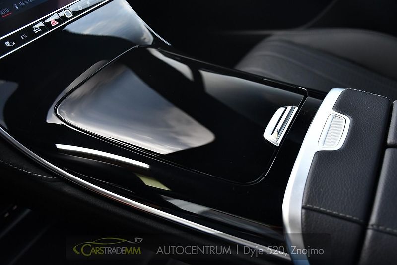Mercedes-Benz EQE 350 4-matic AMG - fotka 35 z 56