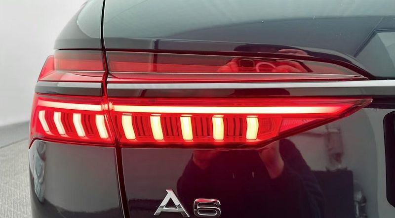 Audi A6 Avant 55 TFSI e Quattro S Line Kam. - fotka 18 z 18