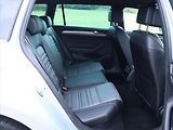 Volkswagen Passat 2,0 TDI DSG R-LINE Matrix - náhled 14