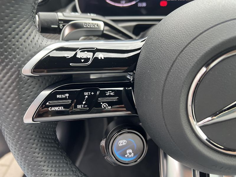 Mercedes-Benz CLE (2024) AMG 53 4MATIC 330kW - fotka 15 z 64