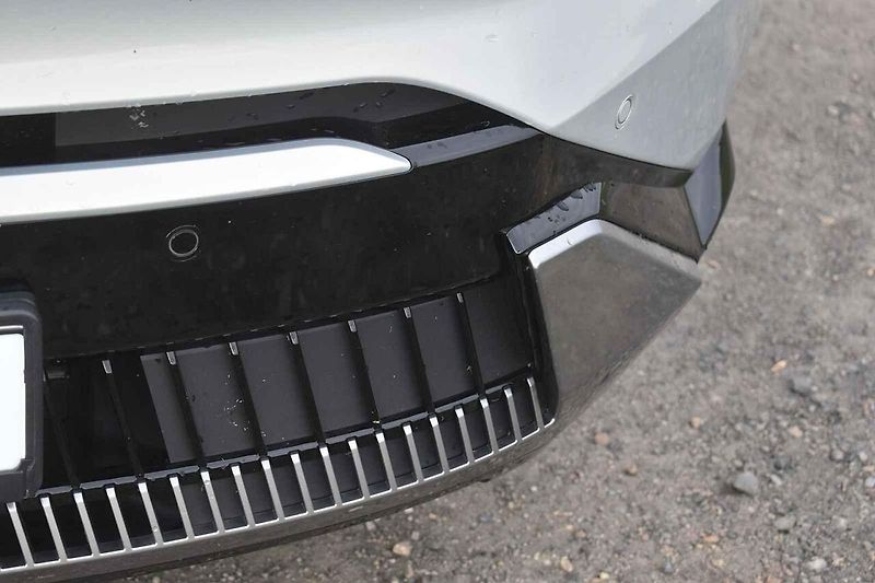 Kia EV5 je solidně velký rodinný elektromobil.