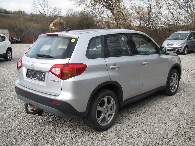 Suzuki Vitara 1.6 LPG - fotka 6 z 17