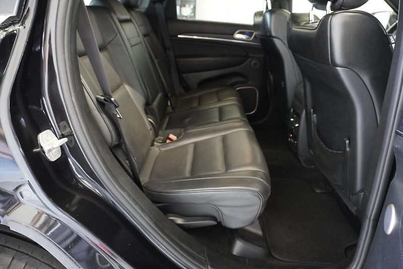 Jeep Grand Cherokee 3,0 CRD 4X4 - fotka 26 z 31