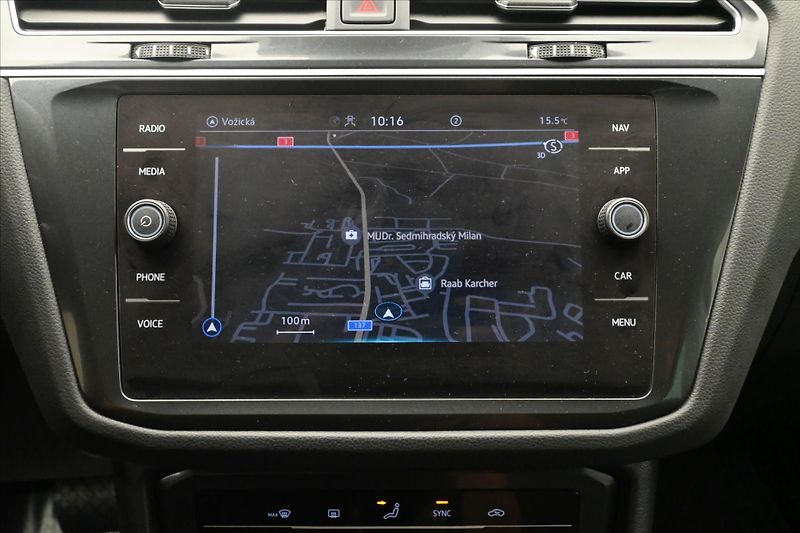 Volkswagen Tiguan 2,0 TDI 110kW DSG Life Záruka - fotka 20 z 31