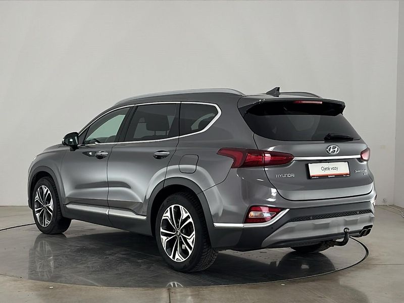 Hyundai Santa Fe Premium Luxury 4x4 AT - fotka 15 z 33