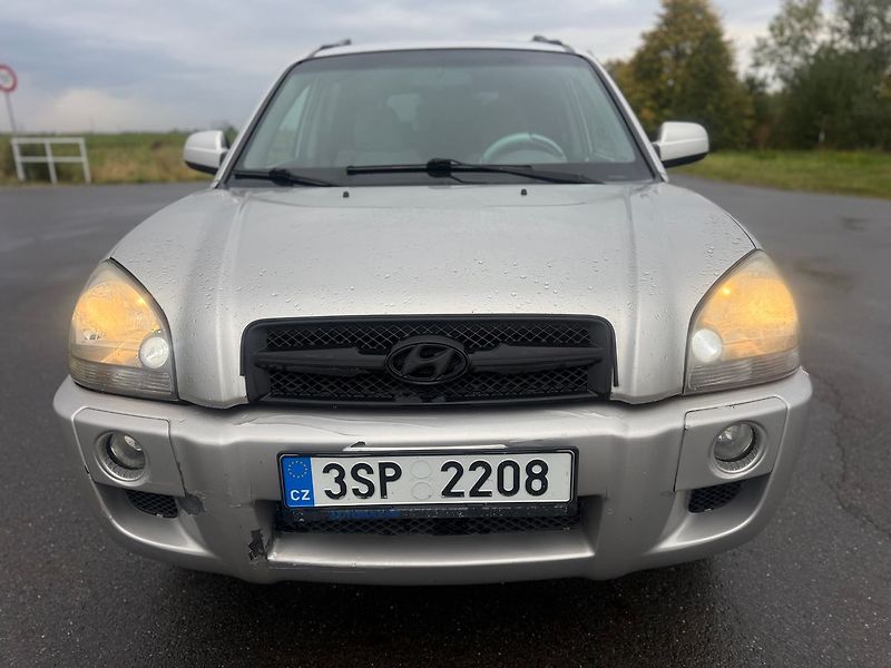 Hyundai Tucson 2,0 TDI 4X4 STK 2027  KLIMATIZ - fotka 8 z 18