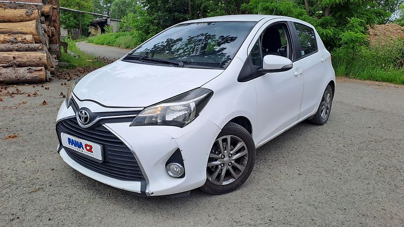Toyota Yaris 1.0 VVTi Comfort REZERVACE - fotka 1 z 23