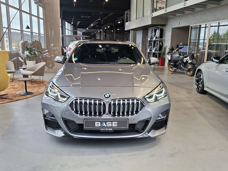 BMW Řada 2 218i Gran Coupe M Sport - fotka 2 z 28