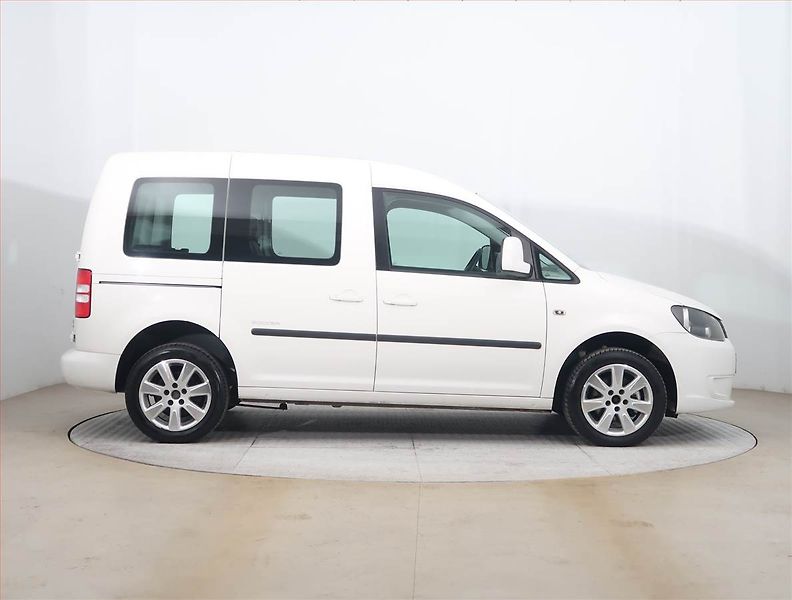 Volkswagen Caddy (2014) Soccer 1.6 TDI, 5Míst, 1Maj - fotka 6 z 18