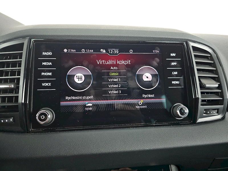 Škoda Karoq (2024) 1.5TSi 110kW DSG SPORTLINE EXC - fotka 15 z 39