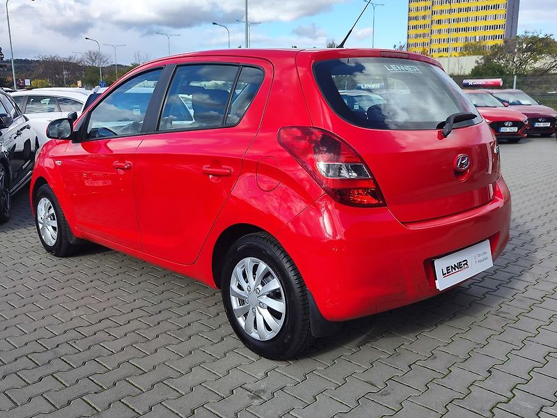 Hyundai i20 1.2i/57kW Comfort A/C - fotka 7 z 22